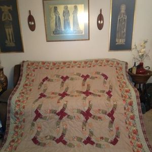 Wedding ring throw 82"×82" great condition!